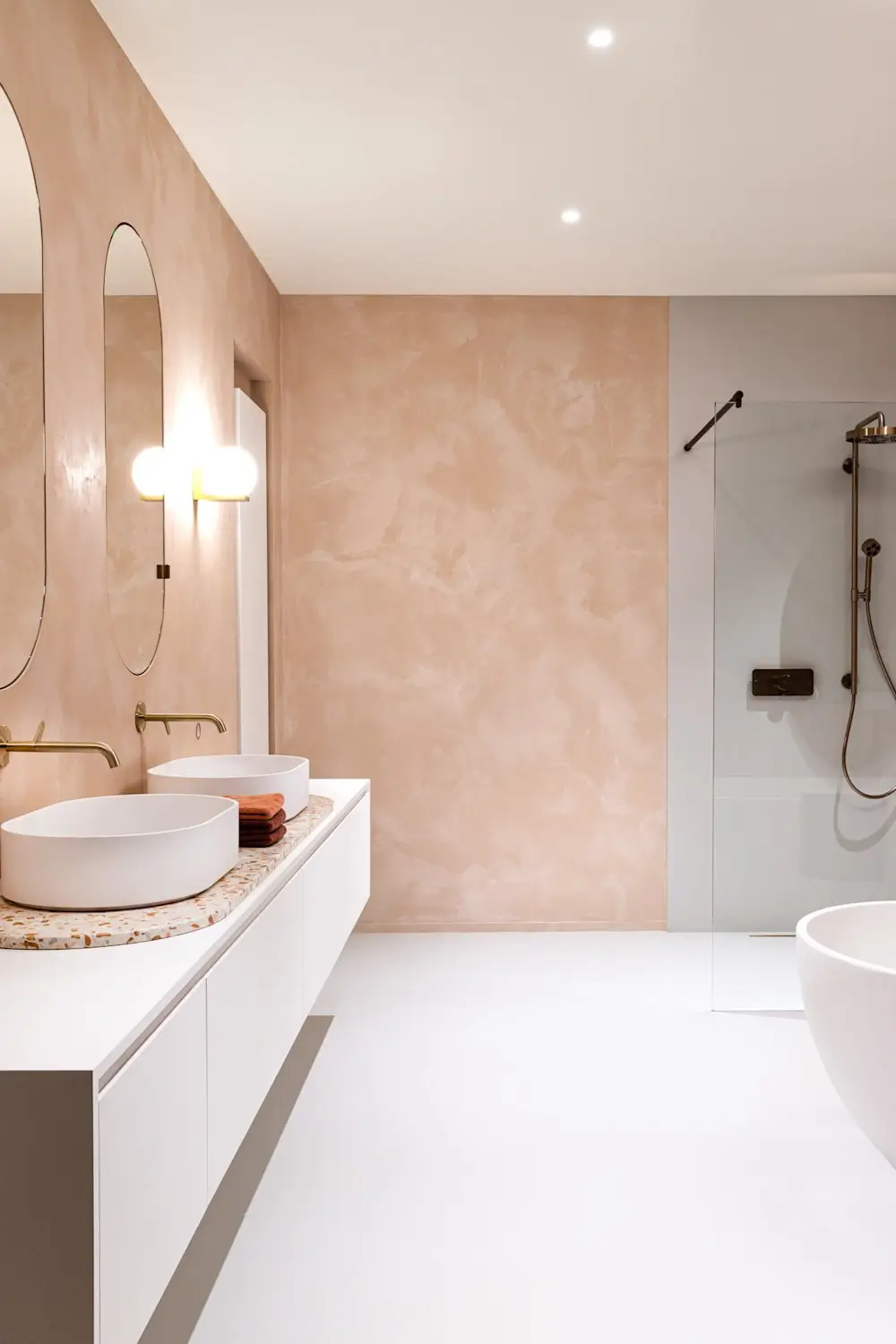 stefdeco technieken badkamer bruin